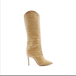 ISO SCHUTZ MARYANA BOOT SANDCASTLE SIZE 8!!!